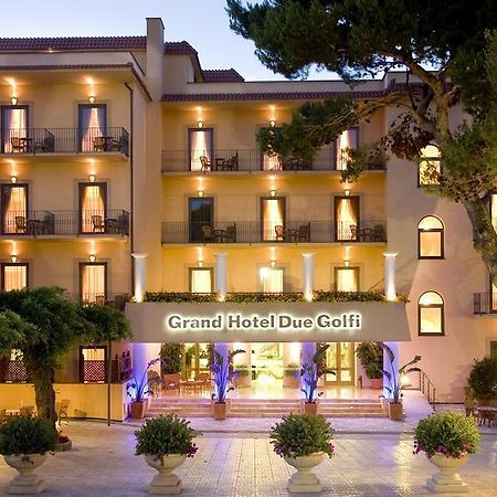 Grand Hotel Due Golfi Сант-Агата-суи-Дуэ-Гольфи Экстерьер фото